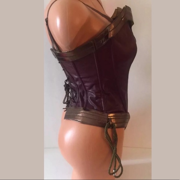 Wonder Woman Costume 4 pc Set Cosplay Halloween - Picture 4 of 8